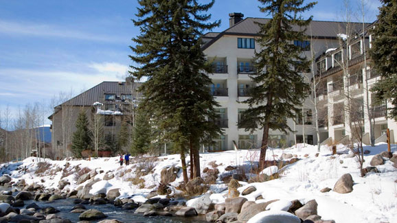 Vail Cascade ski resort covred in snow on sunny day