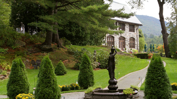 Entrance to the Castle Hill ski resort and spa in Ludlow Vermont