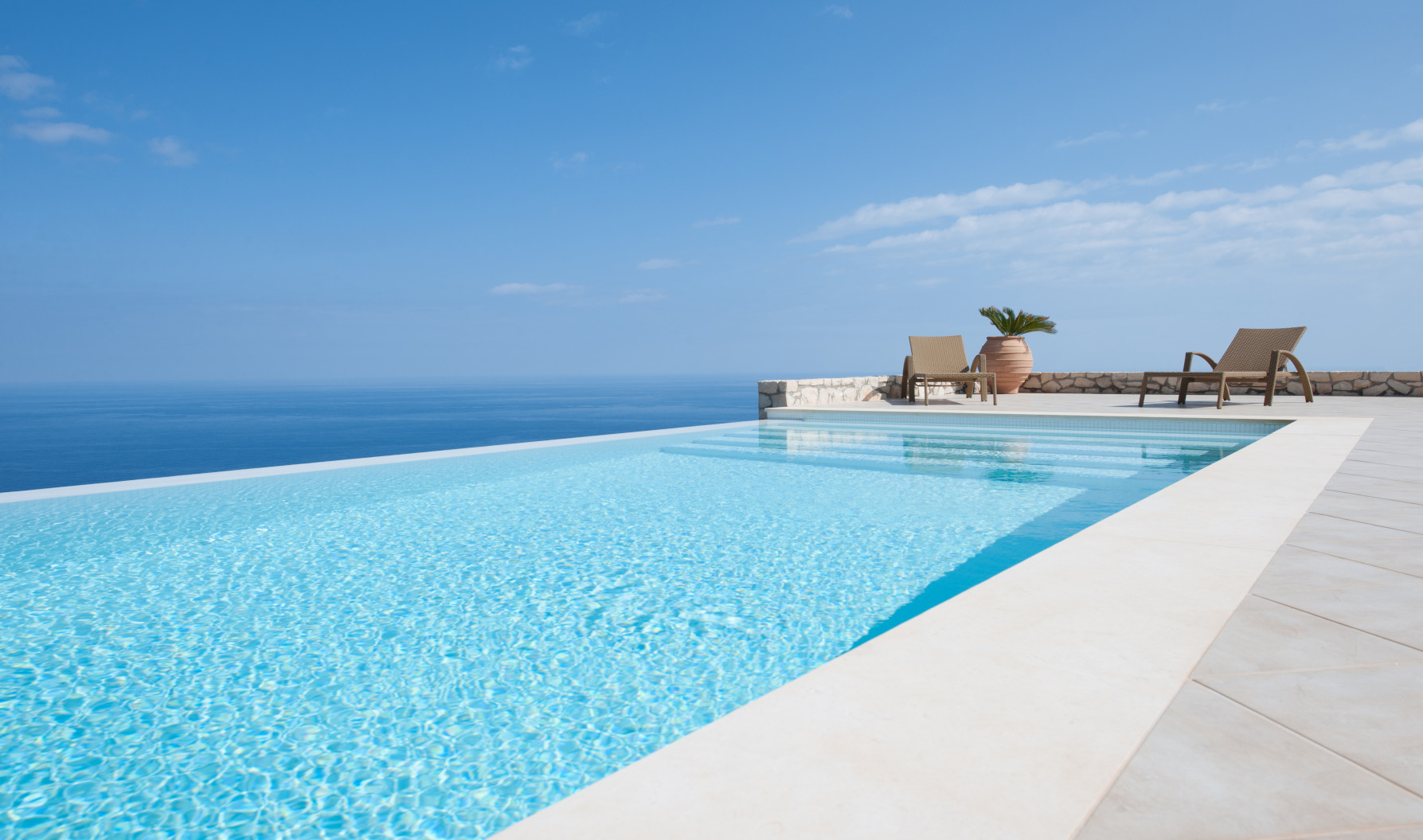 Luxury home with infinity pool and ocean view