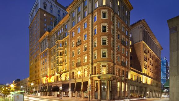 hotels in canada