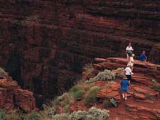 Aircruising Australia/Bill Peach Journeys