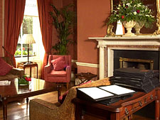 Brownes Hotel & Restaurant