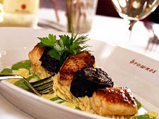 Brownes Hotel & Restaurant