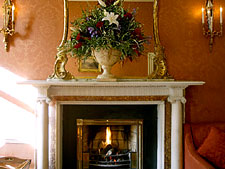 Brownes Hotel & Restaurant