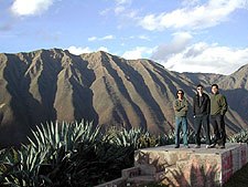 Machu Picchu<Br>Blue Parallel
