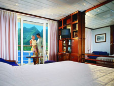 Roundtrip Papeete - 11 nights<br />Regent Seven Seas Cruises
