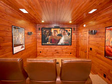 Elk Springs Resort - Knotty and Nice