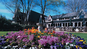 Bill Peach Journeys, Aircruising New Zealand