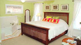 Catskill Maison Bed & Breakfast
