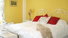 Catskill Maison Bed & Breakfast