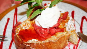 Catskill Maison Bed & Breakfast