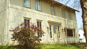 Catskill Maison Bed & Breakfast