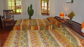Ker & Downey, Peruvian Splendor