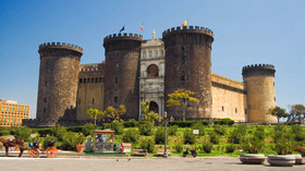 One Step Closer, Naples