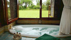 Mfuwe Lodge<br>The Bushcamp Company
