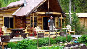 Alaska Wildland Adventures, Kenai River Sportfishing Lodge