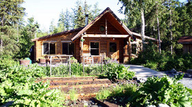 Alaska Wildland Adventures, Kenai River Sportfishing Lodge