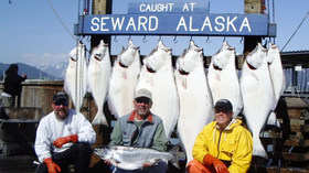 Alaska Wildland Adventures, Kenai River Sportfishing Lodge