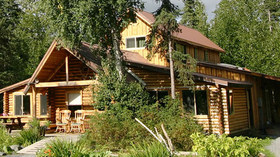 Alaska Wildland Adventures, Kenai River Sportfishing Lodge
