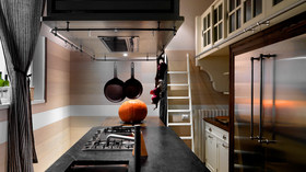 B.B. Carmassi Palace