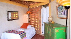 Villa Amor, Villa Paraiso