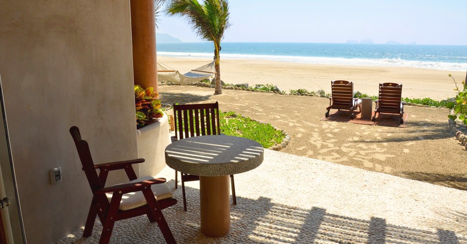 Las Palmas Beachfront Villas