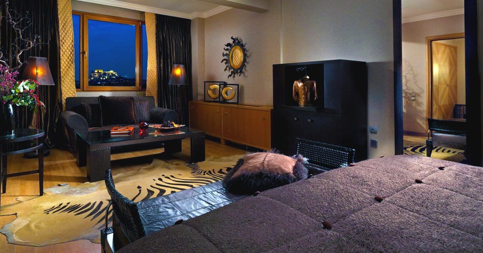 Divani Caravel Hotel