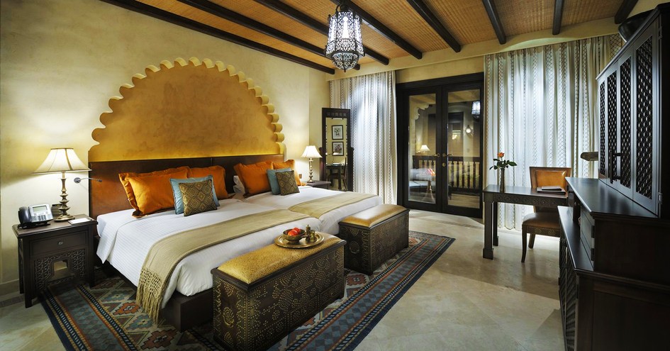 Qasr Al Sarab Desert Resort by Anantara