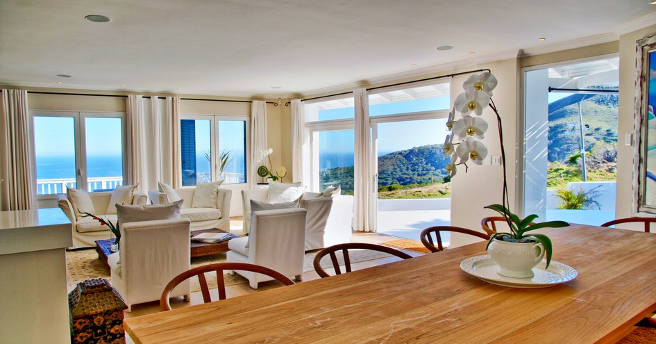 Villa Luna Guest Villas