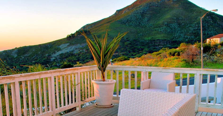 Villa Luna Guest Villas