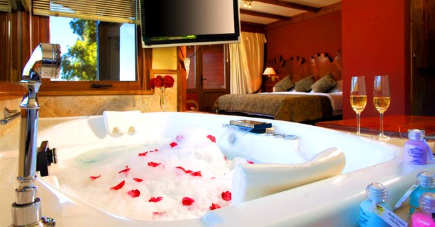 Charming Luxury Lodge & Private Spa
