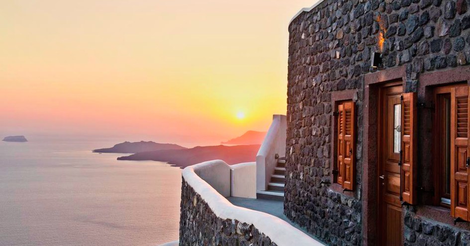 Petit Palace Suites Hotel