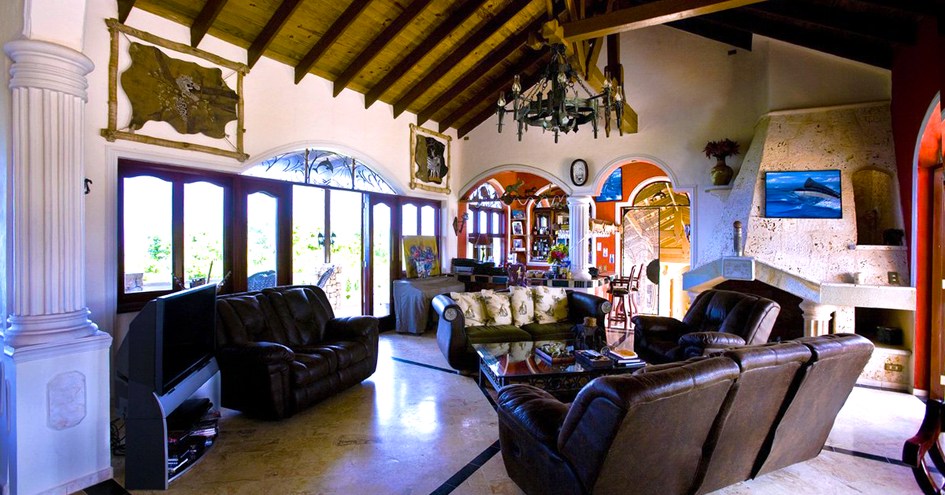 Golden Dolphin Villa