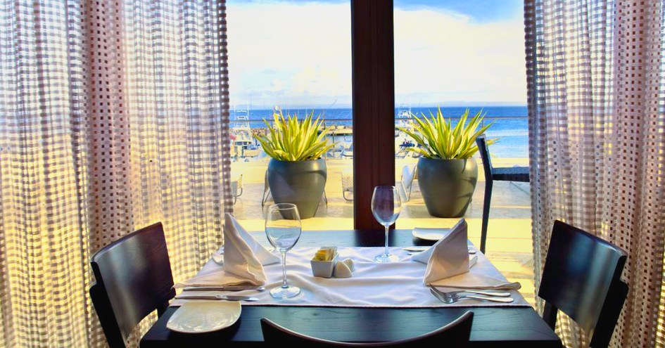 The Bannister Hotel & Yacht Club