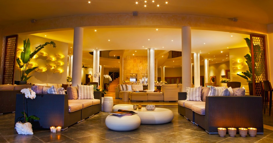 The Bannister Hotel & Yacht Club