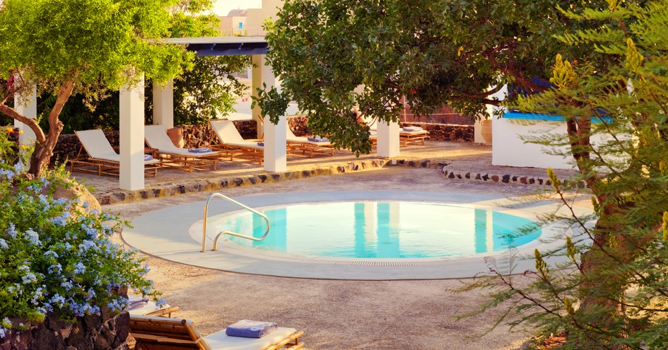 Vedema, a Luxury Collection Resort, Santorini