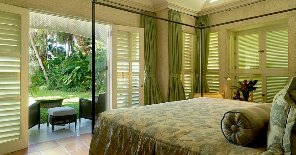 LaCure, Roaring Pavilion Villa