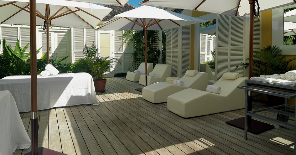 LaCure, Roaring Pavilion Villa