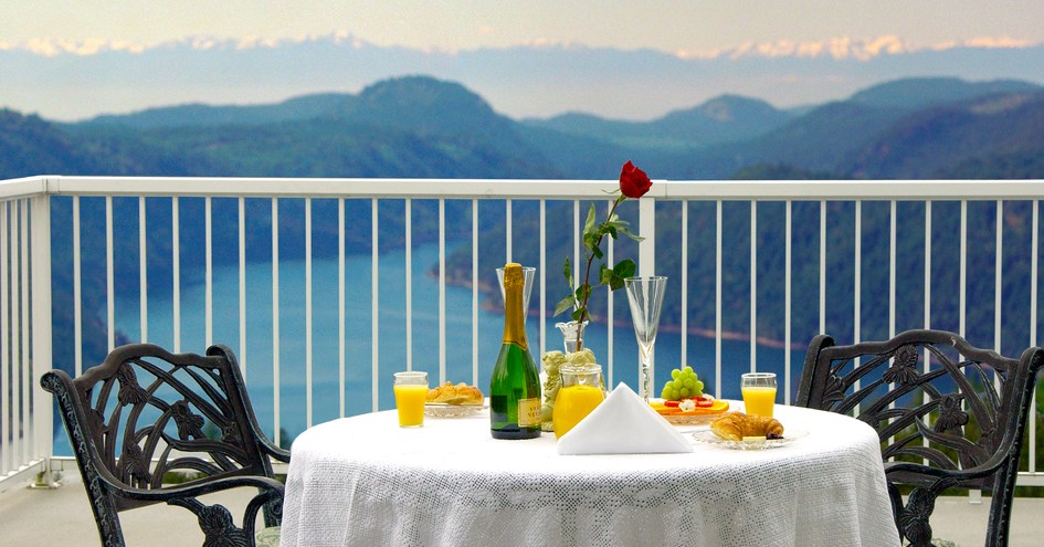 Prancing Horse Retreat in Vancouver Island, Canada - Inn Deals