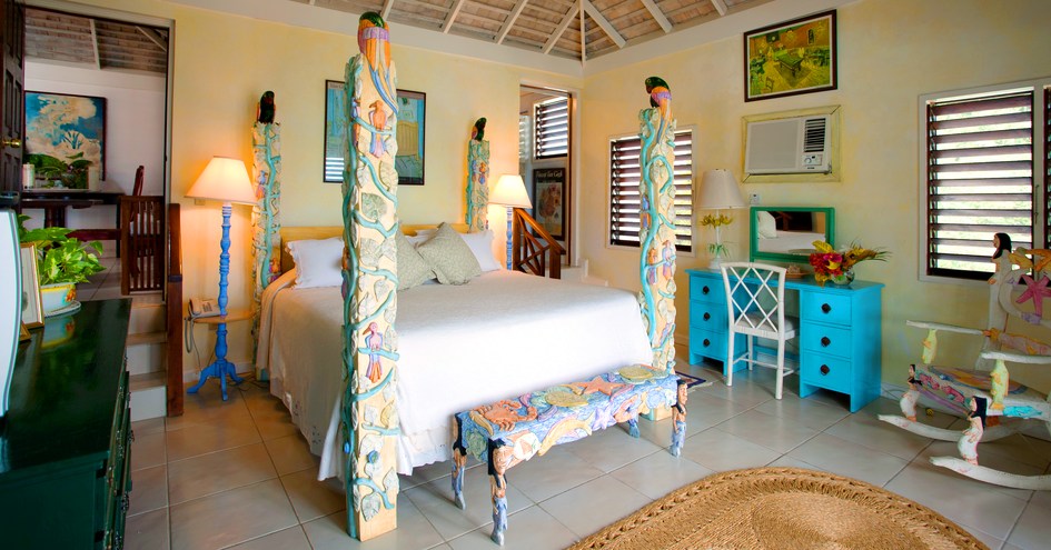 Seaside Cottage at Round Hill