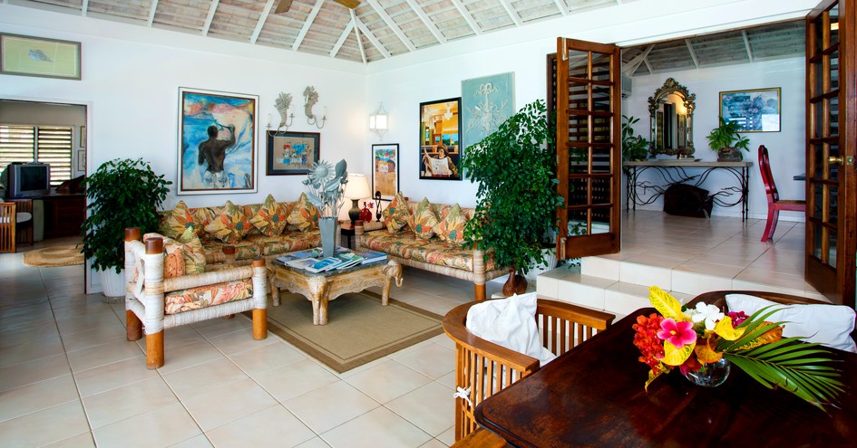 Seaside Cottage at Round Hill