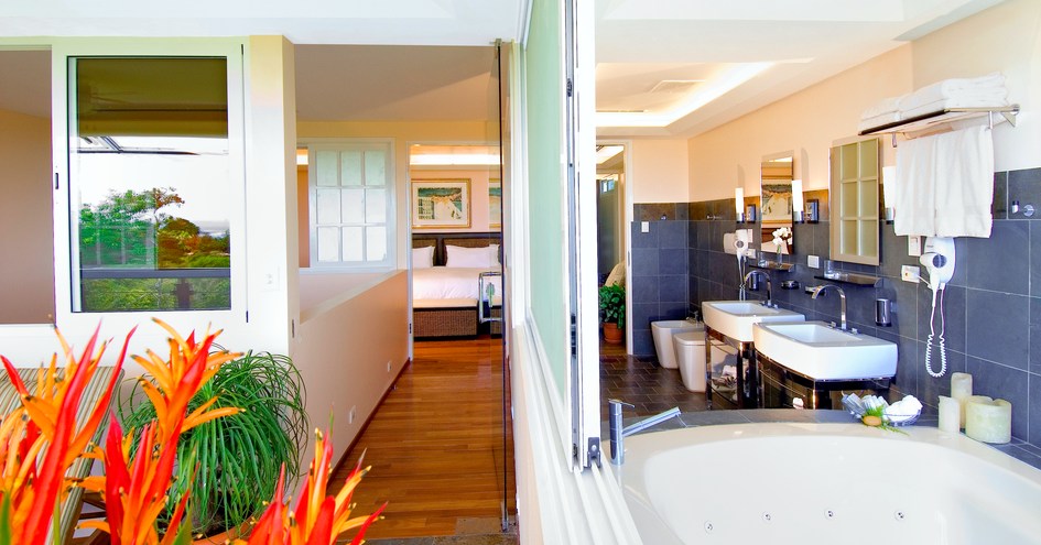 Gaia Hotel & Reserve