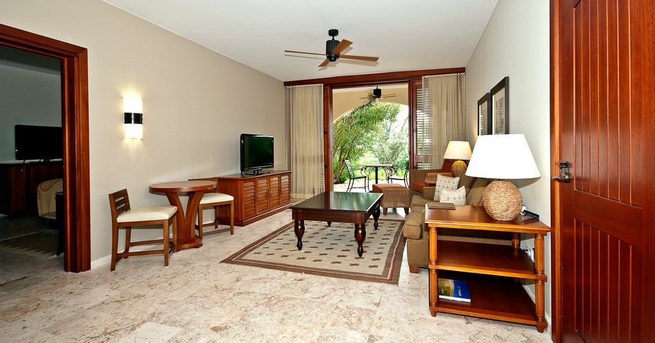 Santa Barbara Beach & Golf Resort