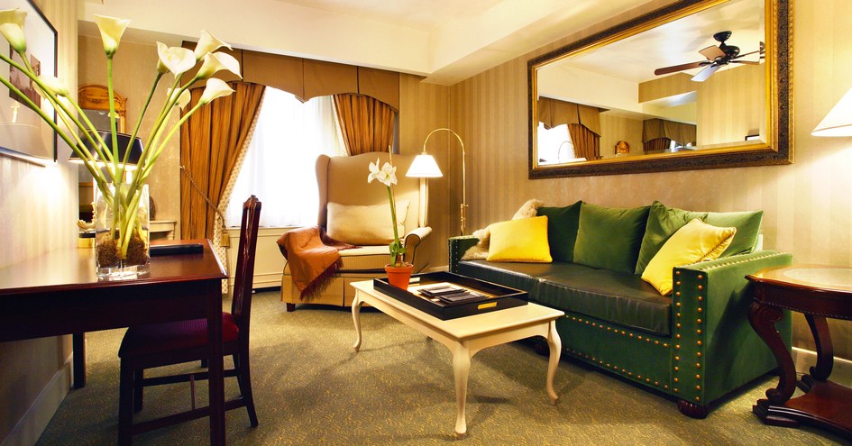 Providence Biltmore, Curio Collection by Hilton