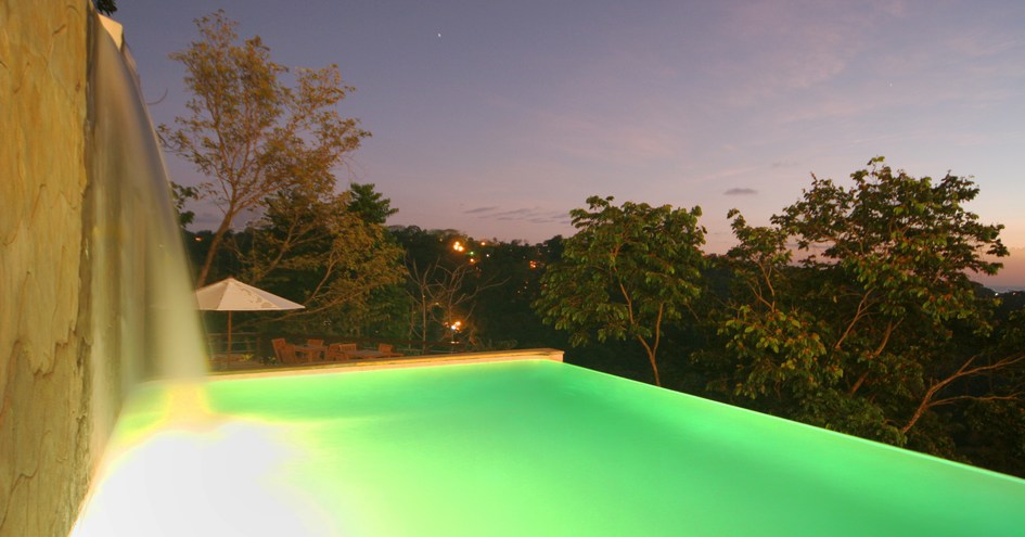 Gaia Hotel & Reserve