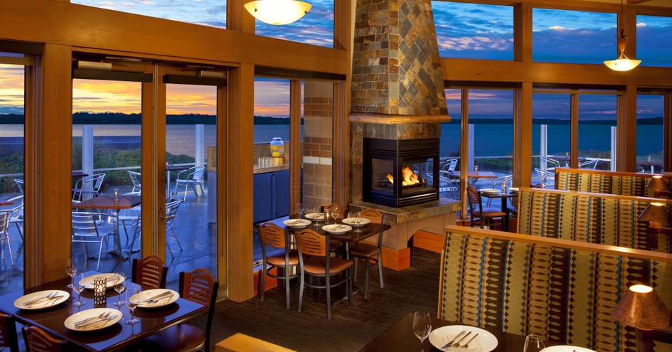 Woodmark Hotel, Yacht Club & Spa