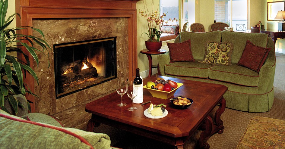 Woodmark Hotel, Yacht Club & Spa