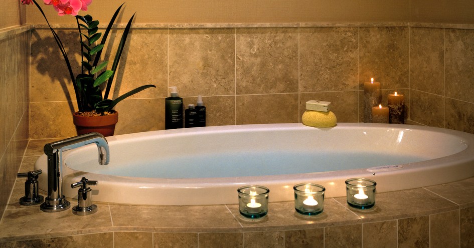 Woodmark Hotel, Yacht Club & Spa