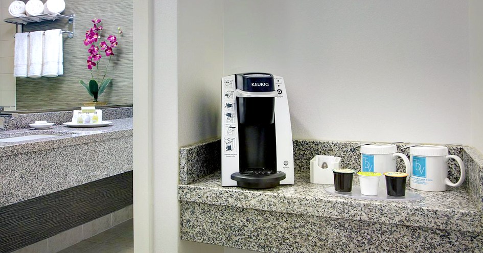 Toronto Don Valley Hotel & Suites