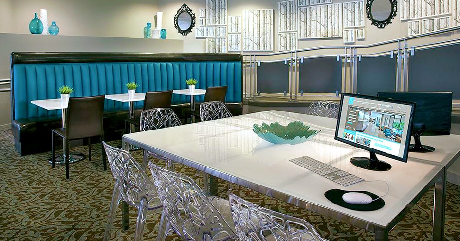 Toronto Don Valley Hotel & Suites